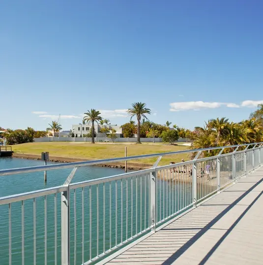 ross_canal_cycleway_004_535x538_FORGE
